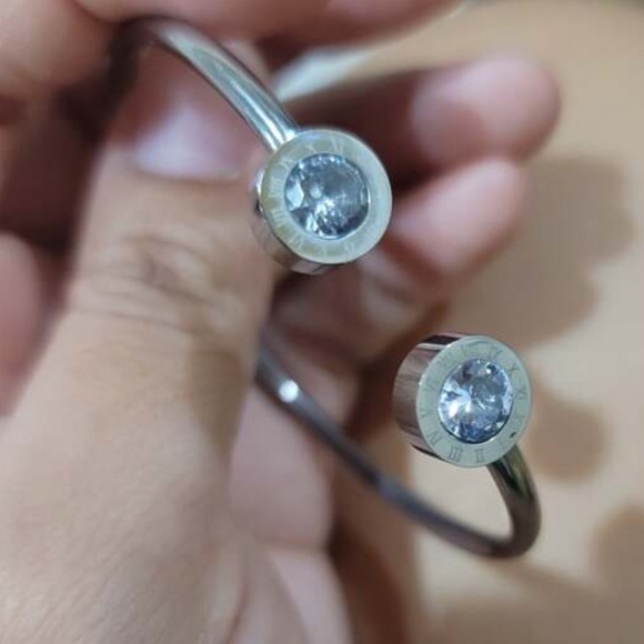 Luxury Roman Numerals Stainless Steel Cuff Inlaid Cubic Zirconia Bracelet - Picture 6 of 11